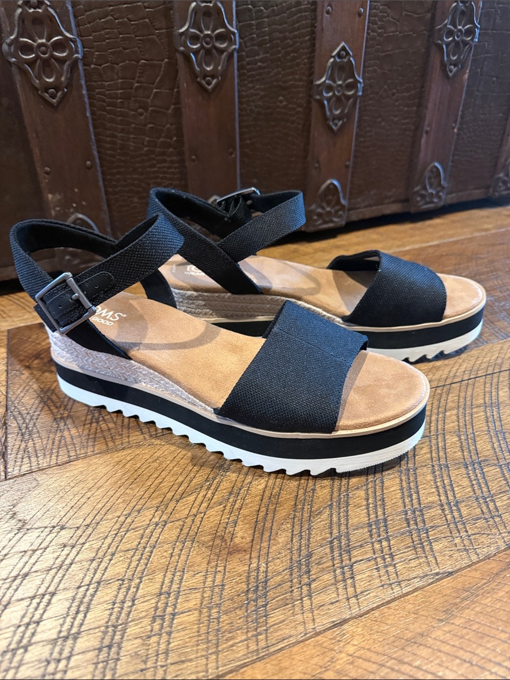 Toms Women’s Black Platform Ankle-Strap Sandals, size 9.5, never worn